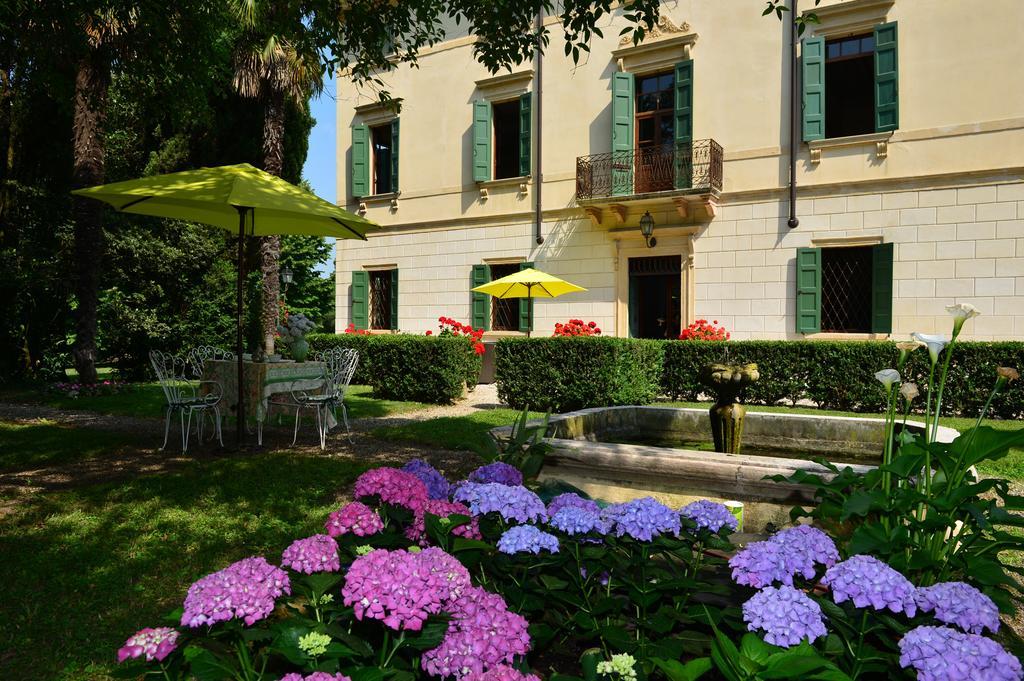سان بيترو في كاريانو Relais Villa San Matteo المظهر الخارجي الصورة
