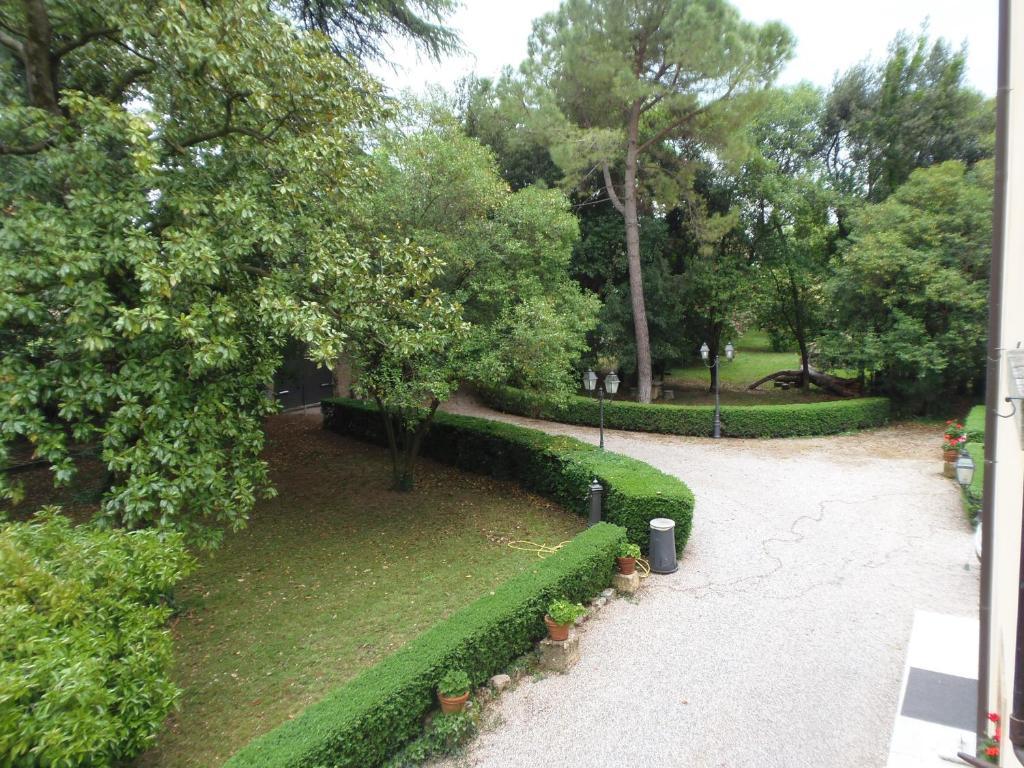 سان بيترو في كاريانو Relais Villa San Matteo المظهر الخارجي الصورة