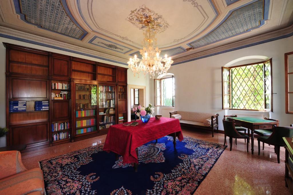 سان بيترو في كاريانو Relais Villa San Matteo المظهر الخارجي الصورة