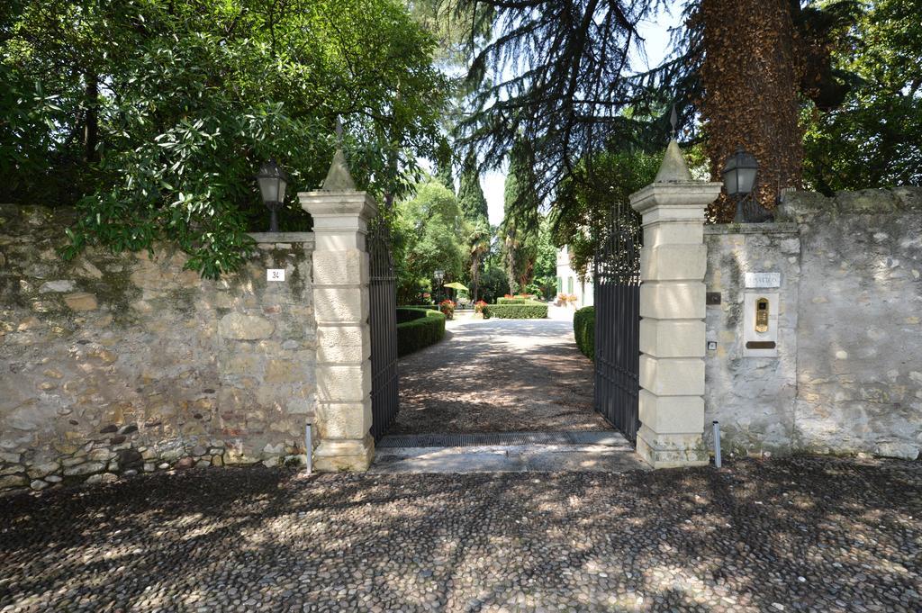 سان بيترو في كاريانو Relais Villa San Matteo المظهر الخارجي الصورة